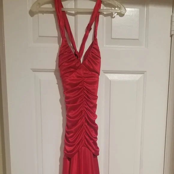 B. Smart Formal Dress - Picture 7 of 8